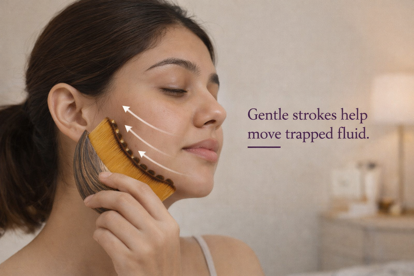 Daily De-Puff Brush by Olyra