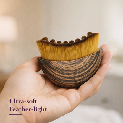 Daily De-Puff Brush by Olyra